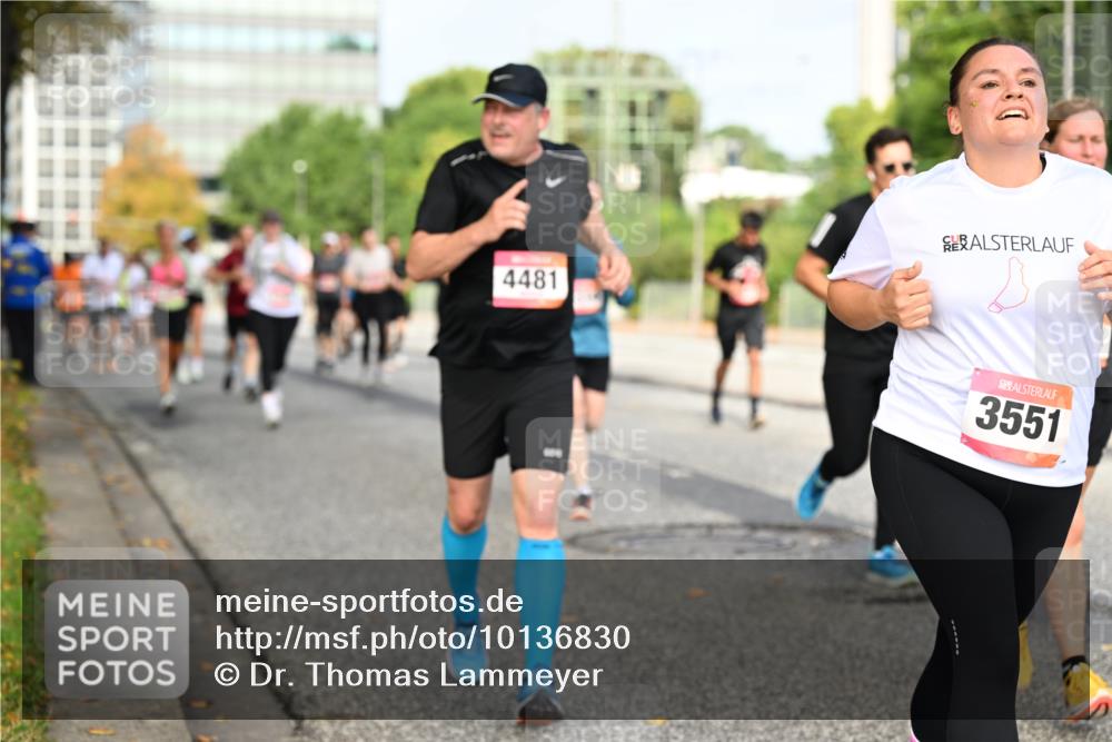 06.09.2026 - CURREX Alsterlauf Dr. Thomas Lammeyer http://msf.ph/oto/10136830 06.09.2026 10:02:06 Laufen 4481, 3551 meine-sportfotos.de
