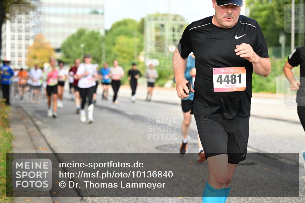 06.09.2026 - CURREX Alsterlauf Dr. Thomas Lammeyer http://msf.ph/oto/10136840 06.09.2026 10:02:07 Laufen 4481 meine-sportfotos.de