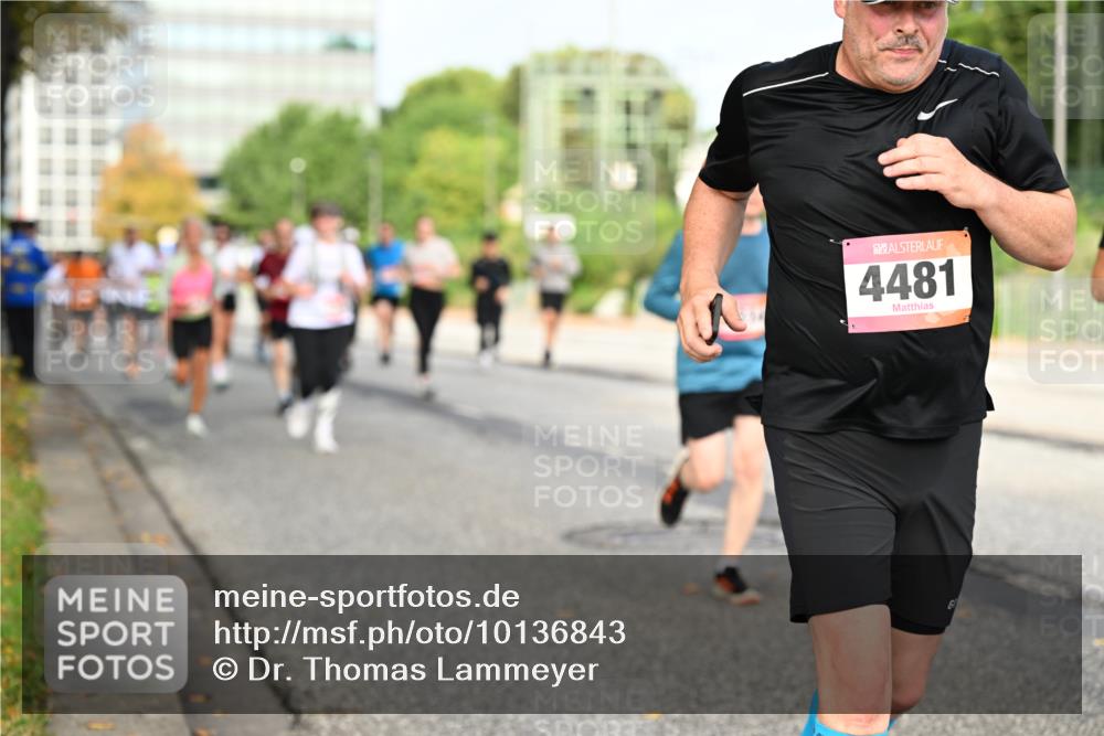 06.09.2026 - CURREX Alsterlauf Dr. Thomas Lammeyer http://msf.ph/oto/10136843 06.09.2026 10:02:07 Laufen 4481 meine-sportfotos.de
