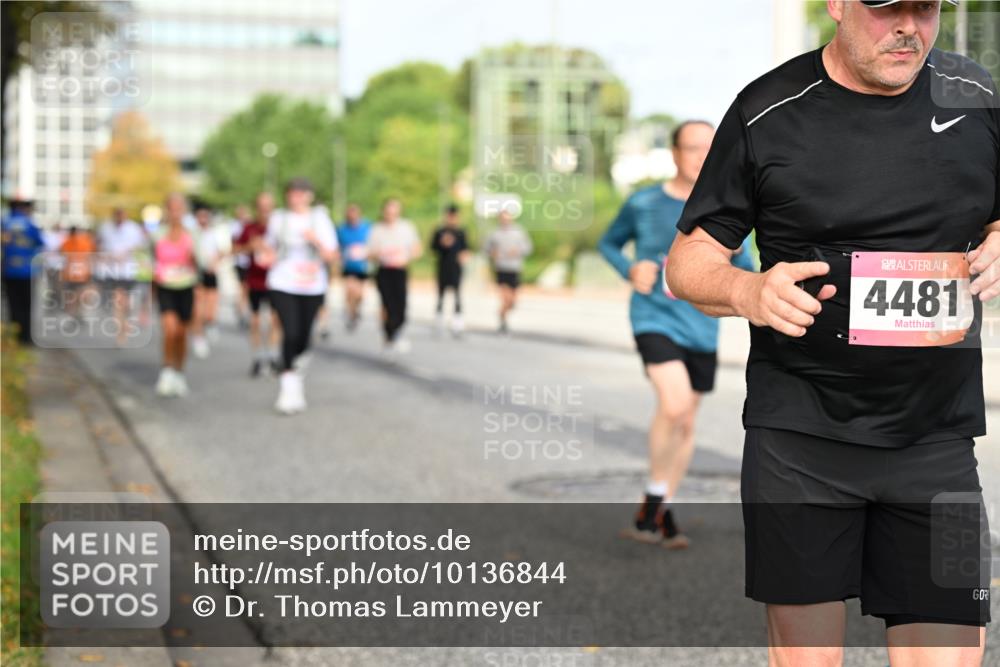 06.09.2026 - CURREX Alsterlauf Dr. Thomas Lammeyer http://msf.ph/oto/10136844 06.09.2026 10:02:07 Laufen 4481 meine-sportfotos.de