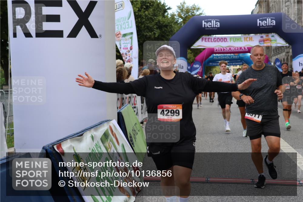 06.09.2026 - CURREX Alsterlauf Strokosch-Dieckow http://msf.ph/oto/10136856 06.09.2026 09:58:56 Ziel 2065, 2244, 2649, 2711, 3049, 3078, 3203, 3313, 3323, 3765, 4048, 4080, 4081, 4299, 4605, 4779, 5099, 5100, 5557, 5661, 6064, 6065, 6311, 8051, 8265 meine-sportfotos.de