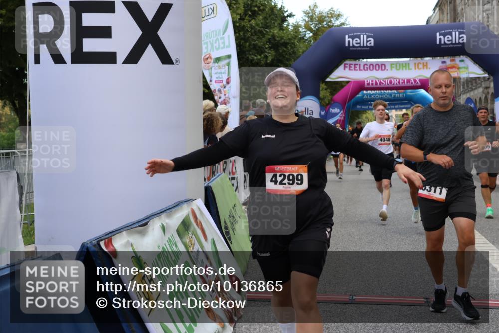 06.09.2026 - CURREX Alsterlauf Strokosch-Dieckow http://msf.ph/oto/10136865 06.09.2026 09:58:56 Ziel 2065, 2244, 2649, 2711, 3049, 3078, 3203, 3313, 3323, 3765, 4048, 4080, 4081, 4299, 4605, 4779, 5099, 5100, 5557, 5661, 6064, 6065, 6311, 8051, 8265 meine-sportfotos.de