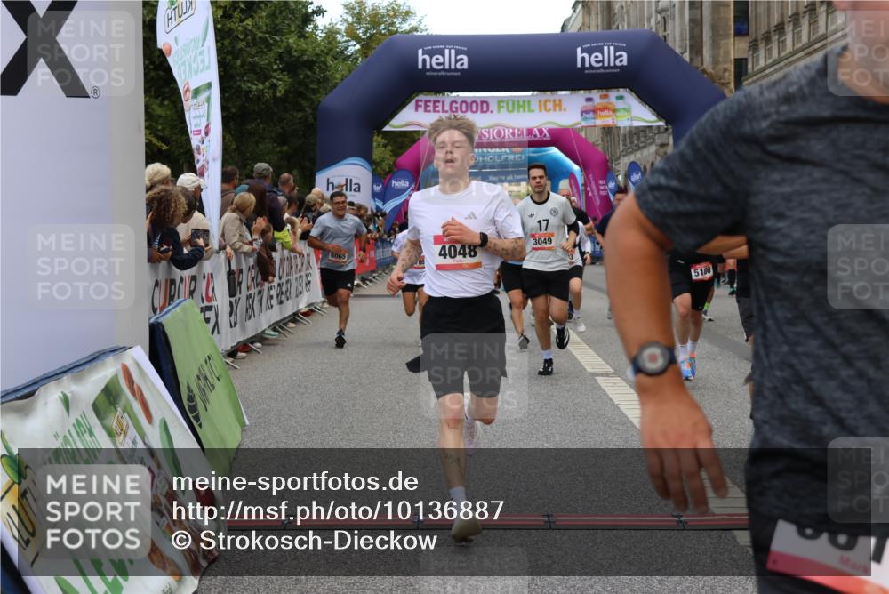 06.09.2026 - CURREX Alsterlauf Strokosch-Dieckow http://msf.ph/oto/10136887 06.09.2026 09:58:58 Ziel 2060, 2065, 2649, 2711, 2981, 3049, 3203, 3313, 3323, 3517, 3552, 3765, 4048, 4080, 4081, 4299, 4605, 4779, 5099, 5100, 5661, 6064, 6065, 6311, 8051, 8206, 8265, 8320 meine-sportfotos.de