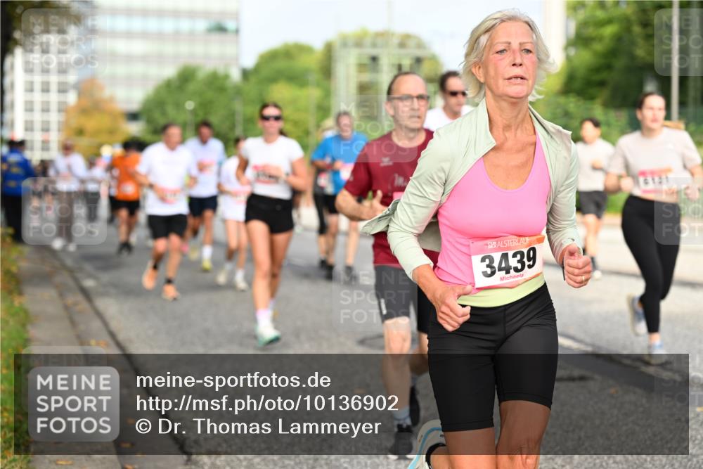 06.09.2026 - CURREX Alsterlauf Dr. Thomas Lammeyer http://msf.ph/oto/10136902 06.09.2026 10:02:12 Laufen 3439, 1013 meine-sportfotos.de
