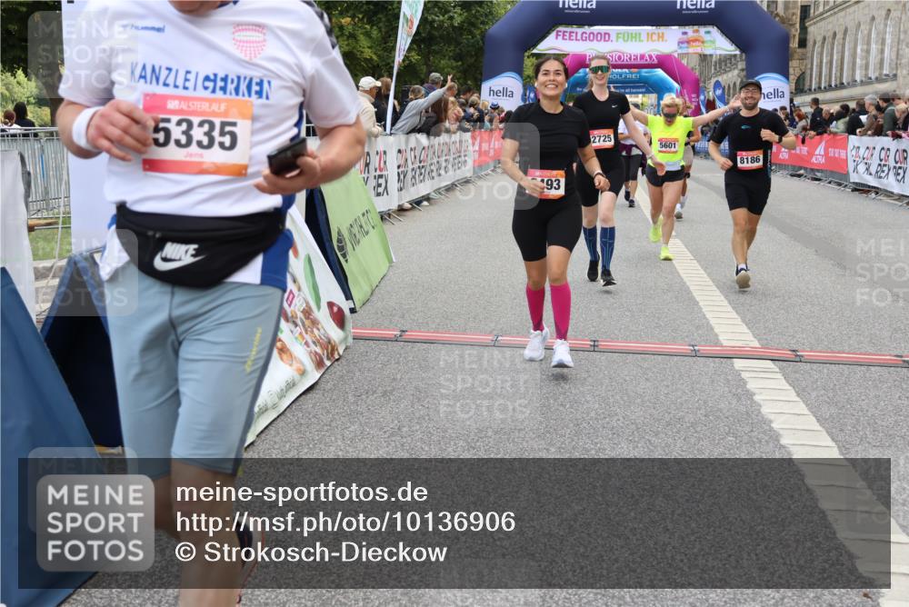 06.09.2026 - CURREX Alsterlauf Strokosch-Dieckow http://msf.ph/oto/10136906 06.09.2026 10:12:59 Ziel 2493, 2588, 2595, 2678, 2725, 5009, 5010, 5162, 5335, 5601, 6235, 8186 meine-sportfotos.de