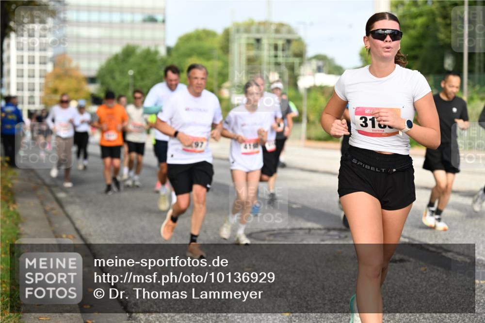 06.09.2026 - CURREX Alsterlauf Dr. Thomas Lammeyer http://msf.ph/oto/10136929 06.09.2026 10:02:14 Laufen 316 meine-sportfotos.de