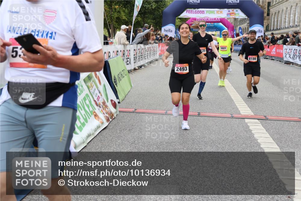 06.09.2026 - CURREX Alsterlauf Strokosch-Dieckow http://msf.ph/oto/10136934 06.09.2026 10:12:59 Ziel 2493, 2588, 2595, 2678, 2725, 5009, 5010, 5162, 5335, 5601, 6235, 8186 meine-sportfotos.de