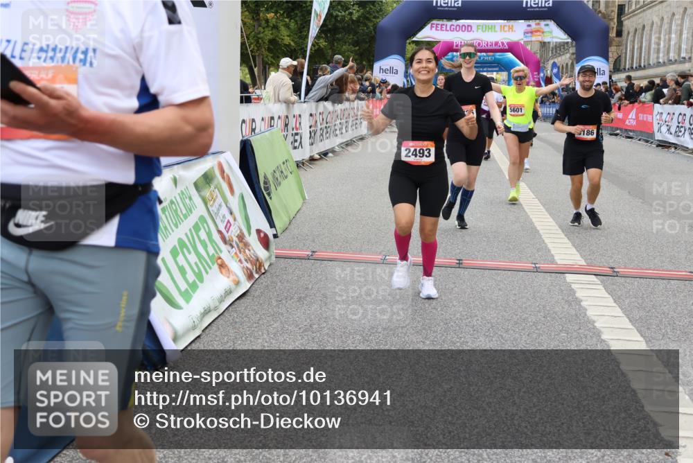 06.09.2026 - CURREX Alsterlauf Strokosch-Dieckow http://msf.ph/oto/10136941 06.09.2026 10:12:59 Ziel 2493, 2588, 2595, 2678, 2725, 5009, 5010, 5162, 5335, 5601, 6235, 8186 meine-sportfotos.de