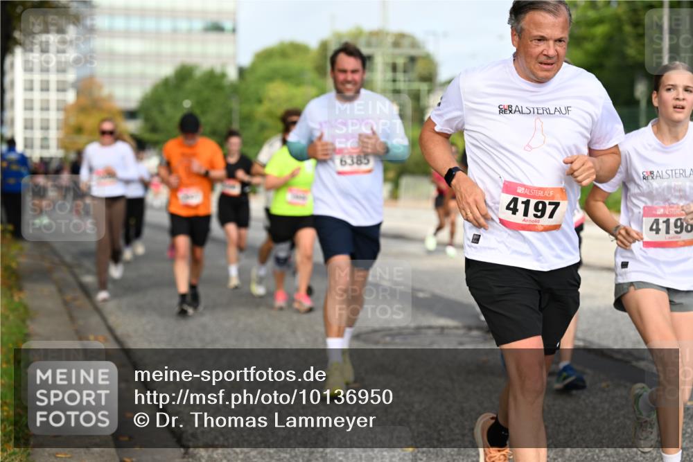 06.09.2026 - CURREX Alsterlauf Dr. Thomas Lammeyer http://msf.ph/oto/10136950 06.09.2026 10:02:16 Laufen 6385, 4197, 4198 meine-sportfotos.de