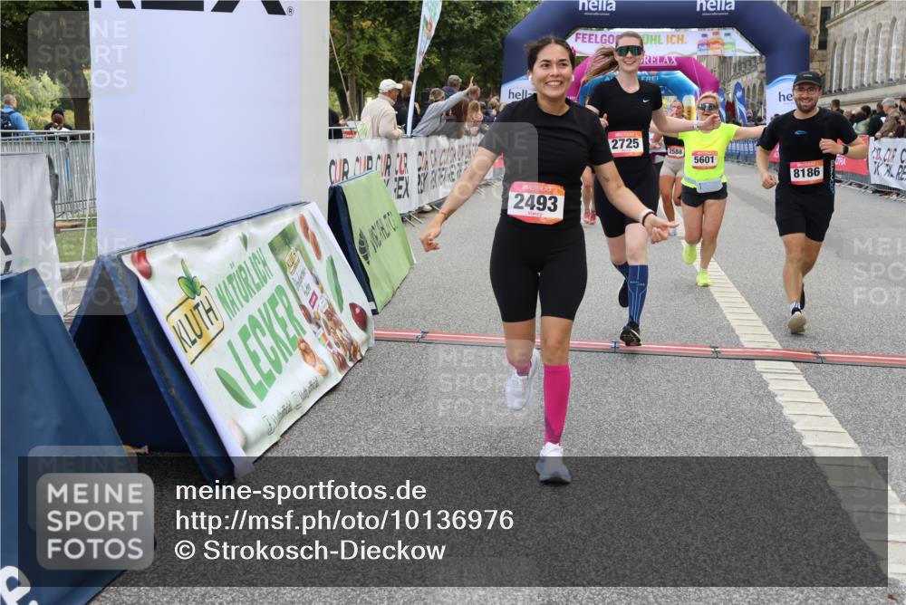 06.09.2026 - CURREX Alsterlauf Strokosch-Dieckow http://msf.ph/oto/10136976 06.09.2026 10:13:00 Ziel 2285, 2493, 2588, 2595, 2678, 2725, 3901, 5009, 5010, 5162, 5335, 5601, 6235, 8186 meine-sportfotos.de