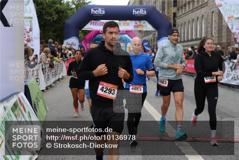 06.09.2026 - CURREX Alsterlauf Strokosch-Dieckow http://msf.ph/oto/10136978 06.09.2026 09:59:07 Ziel 2060, 2068, 2618, 2627, 2649, 2981, 3049, 3203, 3375, 3425, 3499, 3517, 3546, 3552, 3765, 3871, 4293, 4531, 4814, 4856, 4953, 4990, 5099, 5459, 5599, 5801, 5891, 6064, 6065, 6082, 6083, 6337, 8051, 8206, 8265, 8320 meine-sportfotos.de