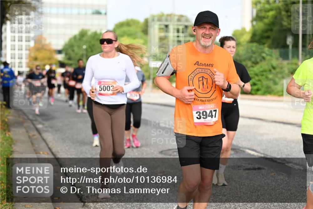 06.09.2026 - CURREX Alsterlauf Dr. Thomas Lammeyer http://msf.ph/oto/10136984 06.09.2026 10:02:19 Laufen 5003, 25, 59, 3947 meine-sportfotos.de