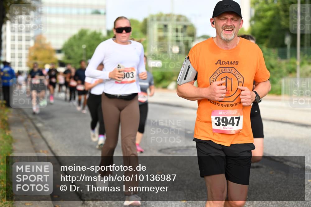 06.09.2026 - CURREX Alsterlauf Dr. Thomas Lammeyer http://msf.ph/oto/10136987 06.09.2026 10:02:19 Laufen 03, 3947 meine-sportfotos.de