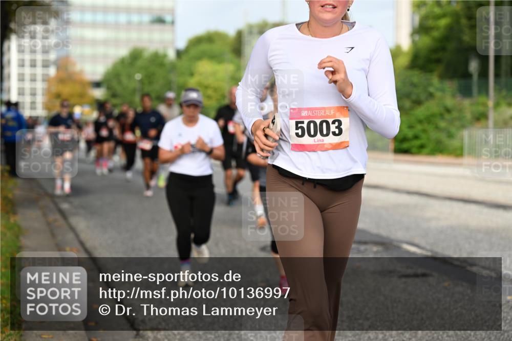 06.09.2026 - CURREX Alsterlauf Dr. Thomas Lammeyer http://msf.ph/oto/10136997 06.09.2026 10:02:21 Laufen 5003 meine-sportfotos.de