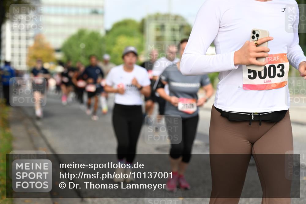 06.09.2026 - CURREX Alsterlauf Dr. Thomas Lammeyer http://msf.ph/oto/10137001 06.09.2026 10:02:21 Laufen 5003 meine-sportfotos.de