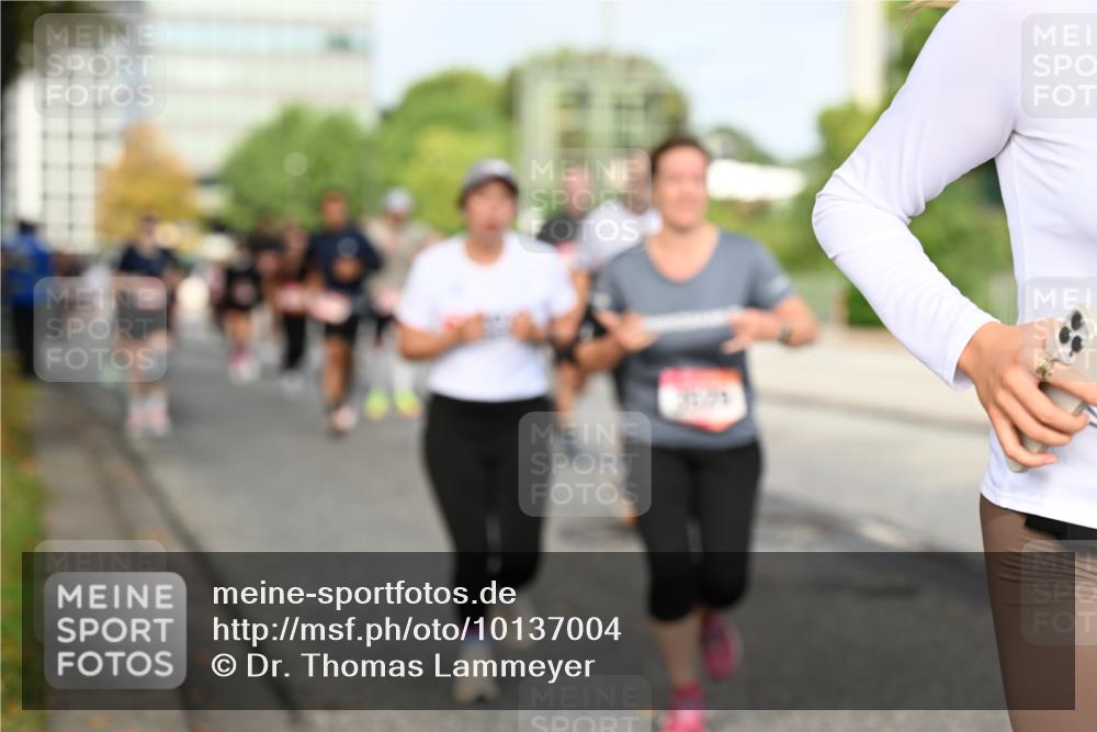 06.09.2026 - CURREX Alsterlauf Dr. Thomas Lammeyer http://msf.ph/oto/10137004 06.09.2026 10:02:21 Laufen  meine-sportfotos.de