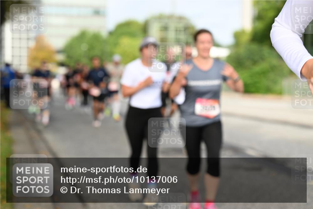 06.09.2026 - CURREX Alsterlauf Dr. Thomas Lammeyer http://msf.ph/oto/10137006 06.09.2026 10:02:21 Laufen  meine-sportfotos.de