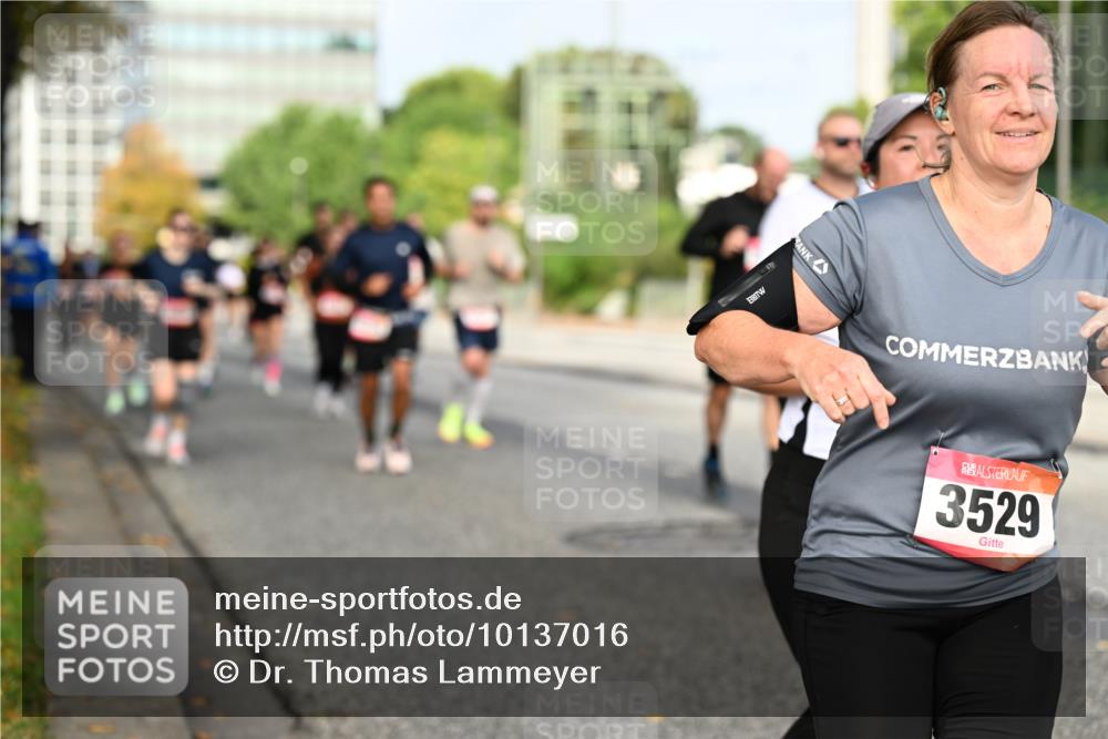 06.09.2026 - CURREX Alsterlauf Dr. Thomas Lammeyer http://msf.ph/oto/10137016 06.09.2026 10:02:22 Laufen 3529 meine-sportfotos.de