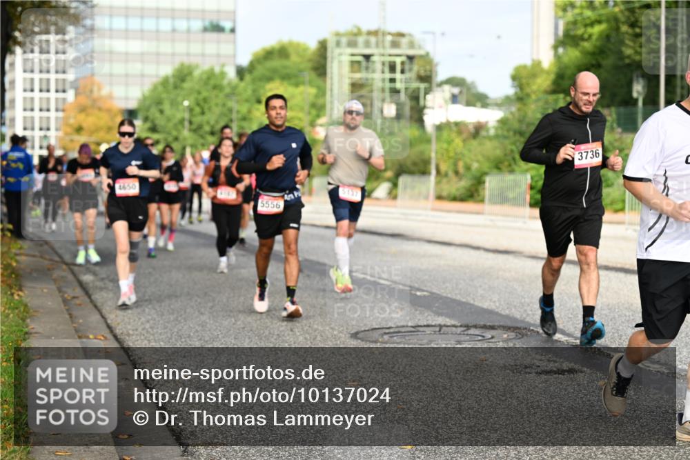 06.09.2026 - CURREX Alsterlauf Dr. Thomas Lammeyer http://msf.ph/oto/10137024 06.09.2026 10:02:23 Laufen 4650, 5556, 5137, 3736 meine-sportfotos.de