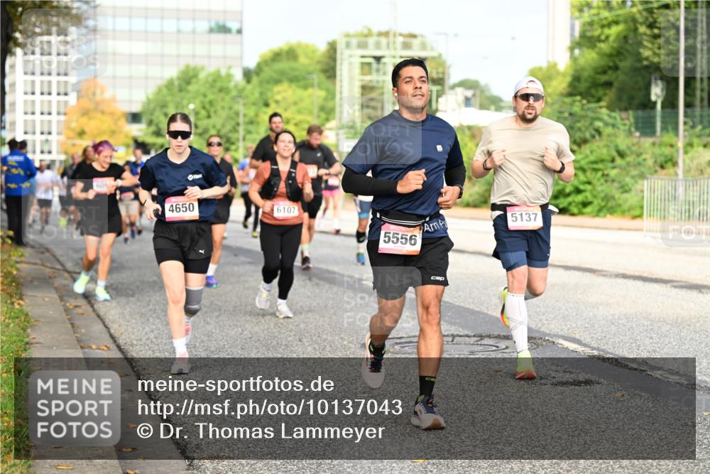 06.09.2026 - CURREX Alsterlauf Dr. Thomas Lammeyer http://msf.ph/oto/10137043 06.09.2026 10:02:25 Laufen 4650, 6107, 5556, 5137 meine-sportfotos.de