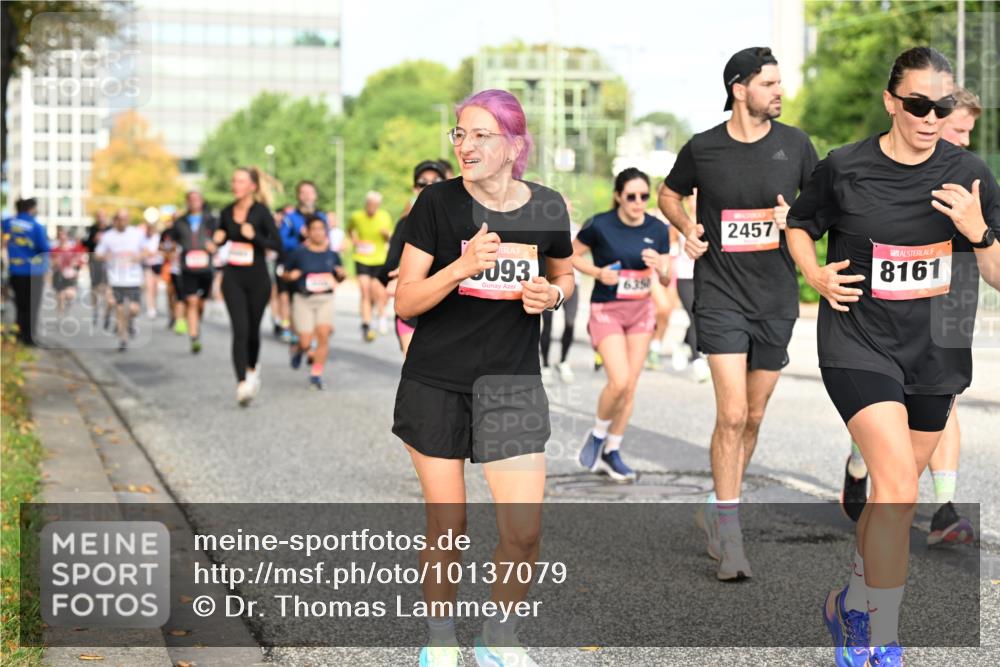 06.09.2026 - CURREX Alsterlauf Dr. Thomas Lammeyer http://msf.ph/oto/10137079 06.09.2026 10:02:29 Laufen 093, 6350, 2457, 8161 meine-sportfotos.de