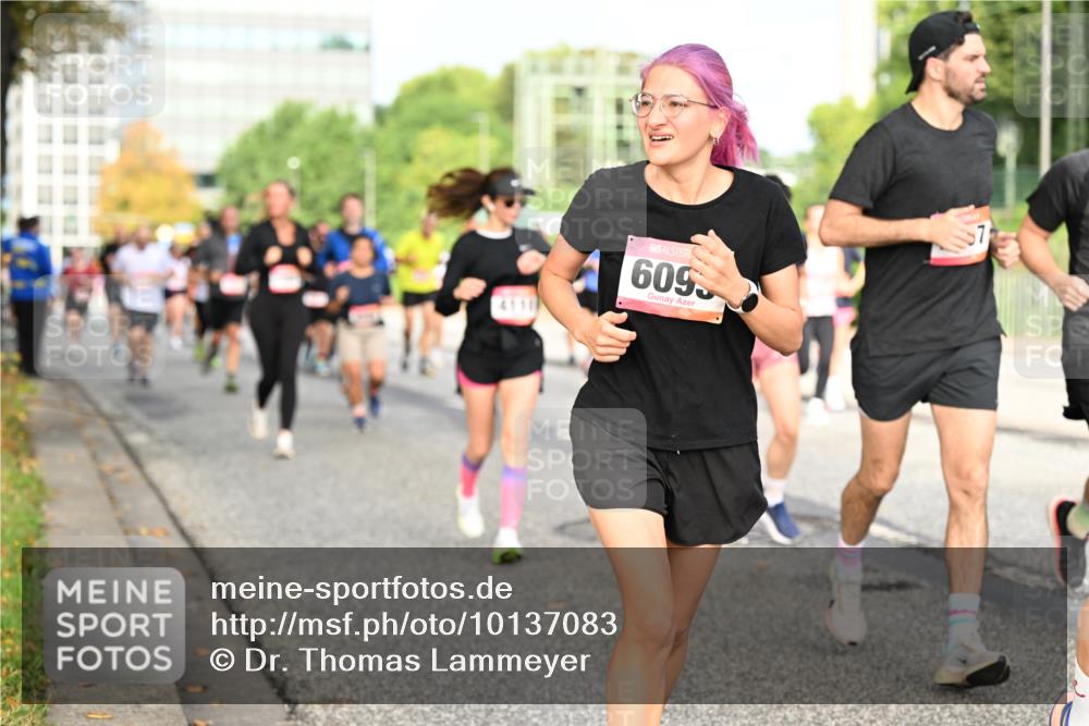 06.09.2026 - CURREX Alsterlauf Dr. Thomas Lammeyer http://msf.ph/oto/10137083 06.09.2026 10:02:29 Laufen 609 meine-sportfotos.de