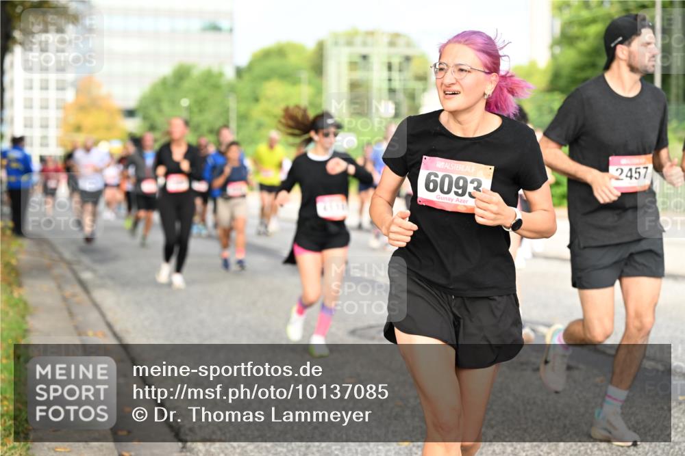 06.09.2026 - CURREX Alsterlauf Dr. Thomas Lammeyer http://msf.ph/oto/10137085 06.09.2026 10:02:29 Laufen 6093, 2457 meine-sportfotos.de