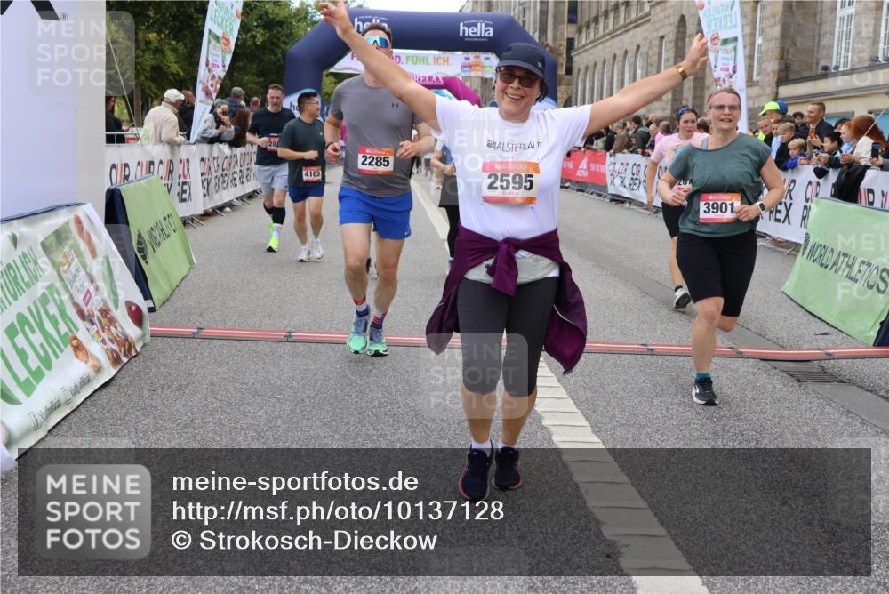 06.09.2026 - CURREX Alsterlauf Strokosch-Dieckow http://msf.ph/oto/10137128 06.09.2026 10:13:06 Ziel 2073, 2285, 2588, 2595, 2725, 2824, 3891, 3901, 4035, 4103, 5162, 5601, 5943, 8186 meine-sportfotos.de