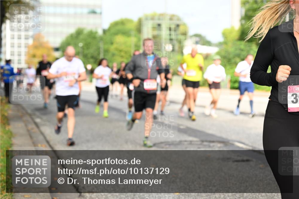06.09.2026 - CURREX Alsterlauf Dr. Thomas Lammeyer http://msf.ph/oto/10137129 06.09.2026 10:02:33 Laufen 3 meine-sportfotos.de