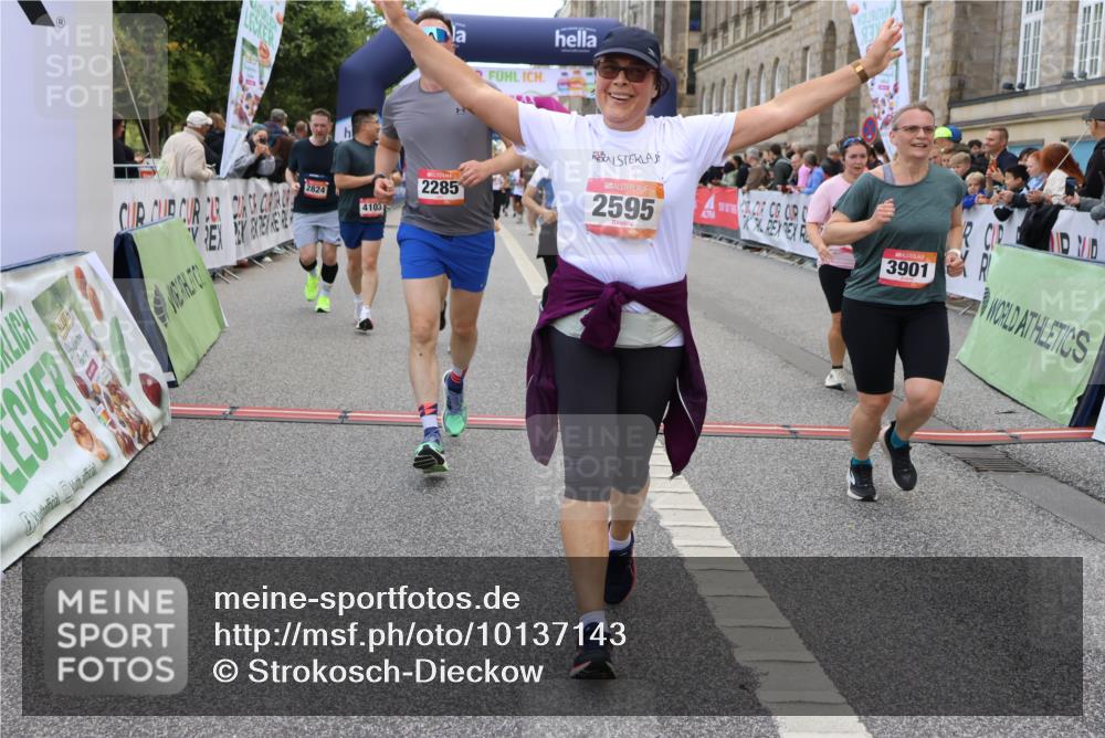 06.09.2026 - CURREX Alsterlauf Strokosch-Dieckow http://msf.ph/oto/10137143 06.09.2026 10:13:06 Ziel 2073, 2285, 2588, 2595, 2725, 2824, 3891, 3901, 4035, 4103, 5162, 5601, 5943, 8186 meine-sportfotos.de