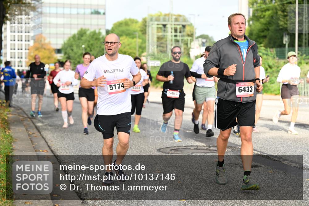 06.09.2026 - CURREX Alsterlauf Dr. Thomas Lammeyer http://msf.ph/oto/10137146 06.09.2026 10:02:35 Laufen 5174, 5303, 6464, 6433 meine-sportfotos.de