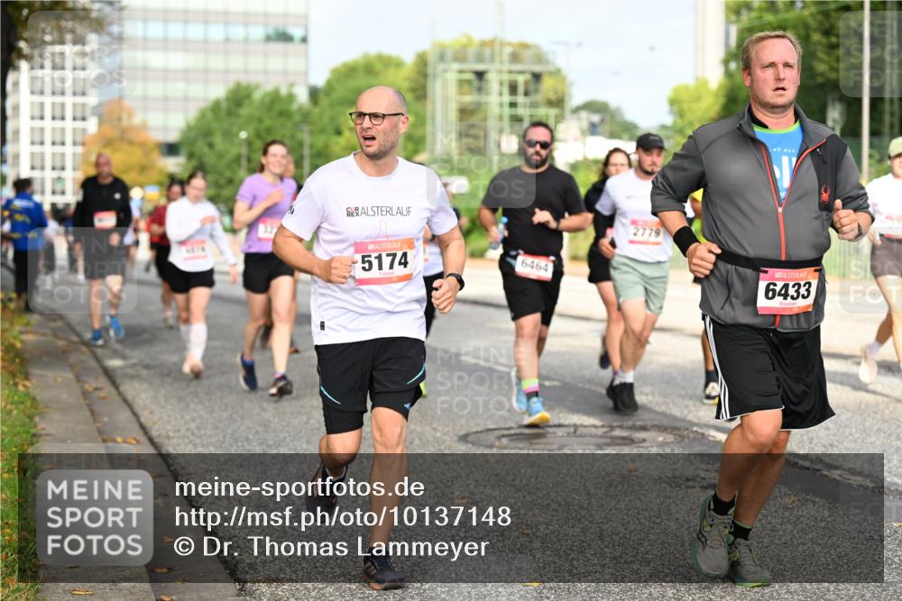 06.09.2026 - CURREX Alsterlauf Dr. Thomas Lammeyer http://msf.ph/oto/10137148 06.09.2026 10:02:35 Laufen 5174, 6464, 2779, 6433 meine-sportfotos.de