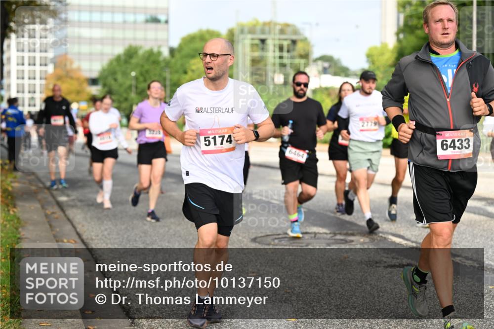 06.09.2026 - CURREX Alsterlauf Dr. Thomas Lammeyer http://msf.ph/oto/10137150 06.09.2026 10:02:35 Laufen 7229, 5174, 6464, 6433 meine-sportfotos.de