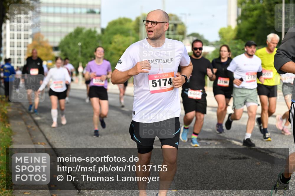 06.09.2026 - CURREX Alsterlauf Dr. Thomas Lammeyer http://msf.ph/oto/10137155 06.09.2026 10:02:35 Laufen 5174, 6464 meine-sportfotos.de
