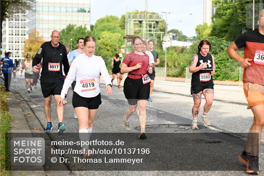 06.09.2026 - CURREX Alsterlauf Dr. Thomas Lammeyer http://msf.ph/oto/10137196 06.09.2026 10:02:40 Laufen 8017, 4819, 6275, 2863, 36 meine-sportfotos.de