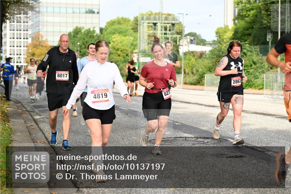 06.09.2026 - CURREX Alsterlauf Dr. Thomas Lammeyer http://msf.ph/oto/10137197 06.09.2026 10:02:40 Laufen 8017, 4819, 627, 8, 2863 meine-sportfotos.de