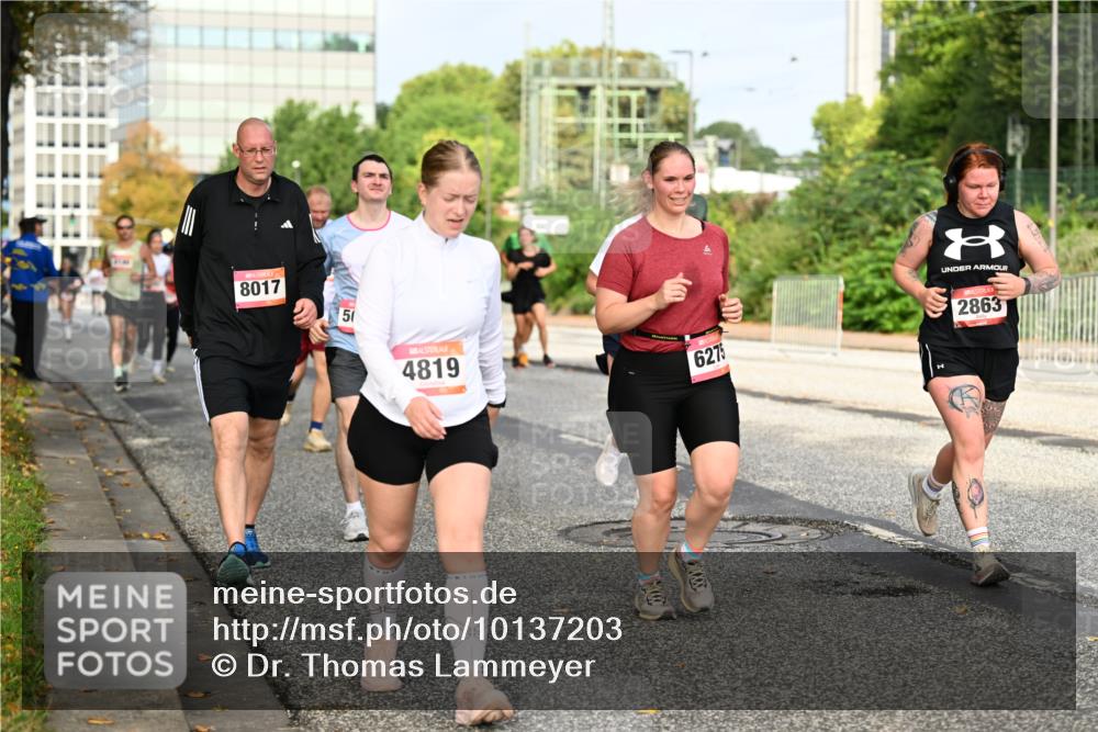 06.09.2026 - CURREX Alsterlauf Dr. Thomas Lammeyer http://msf.ph/oto/10137203 06.09.2026 10:02:41 Laufen 8017, 50, 4819, 6275, 2863 meine-sportfotos.de