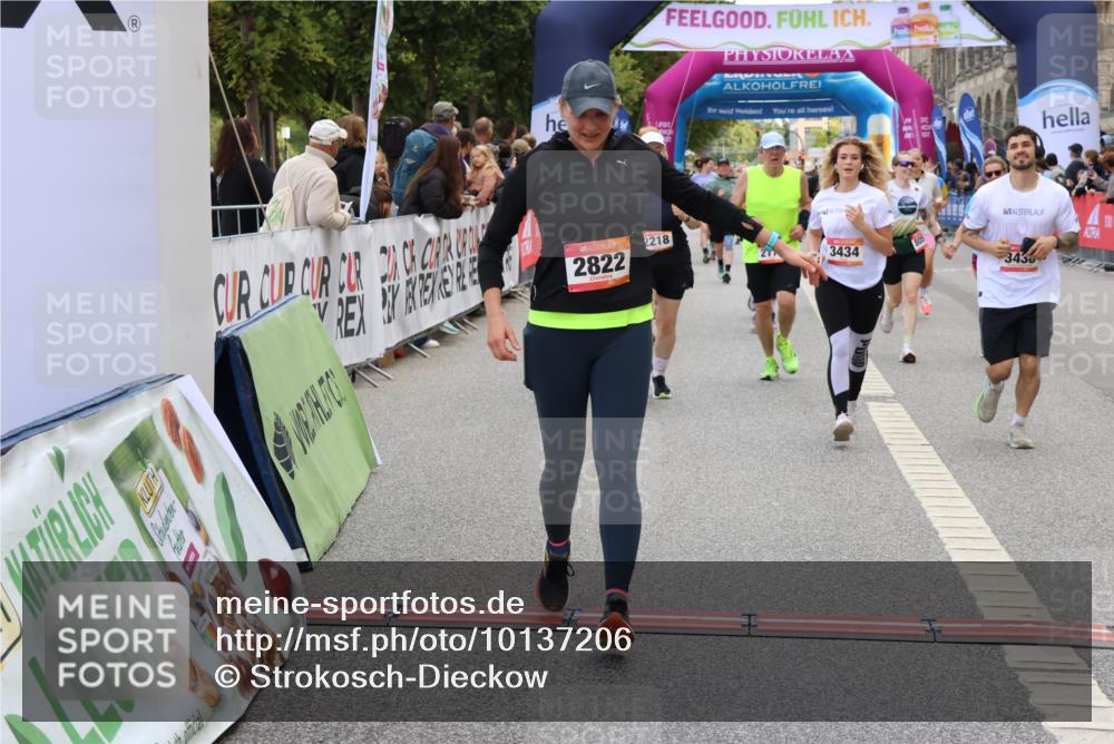 06.09.2026 - CURREX Alsterlauf Strokosch-Dieckow http://msf.ph/oto/10137206 06.09.2026 10:13:16 Ziel 2178, 2218, 2685, 2822, 2967, 2971, 3434, 3438, 5371, 5372, 6297, 6298, 6478, 8059, 8075, 8130, 8313 meine-sportfotos.de