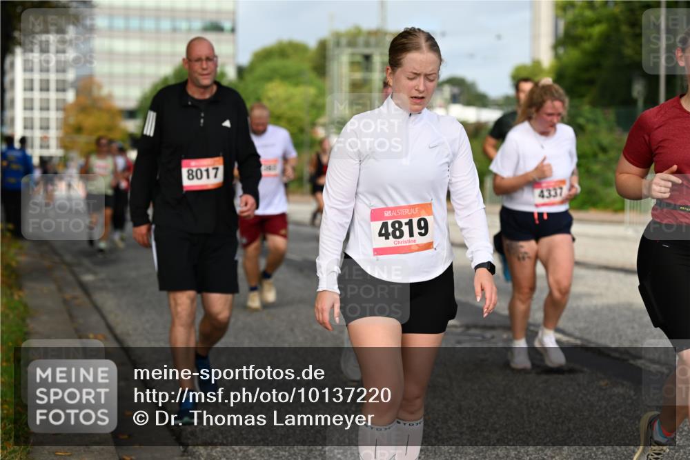 06.09.2026 - CURREX Alsterlauf Dr. Thomas Lammeyer http://msf.ph/oto/10137220 06.09.2026 10:02:42 Laufen 8017, 4819, 4337 meine-sportfotos.de