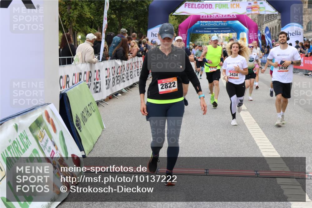 06.09.2026 - CURREX Alsterlauf Strokosch-Dieckow http://msf.ph/oto/10137222 06.09.2026 10:13:16 Ziel 2178, 2218, 2685, 2822, 2967, 2971, 3434, 3438, 5371, 5372, 6297, 6298, 6478, 8059, 8075, 8130, 8313 meine-sportfotos.de