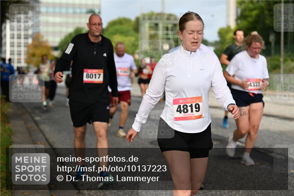 06.09.2026 - CURREX Alsterlauf Dr. Thomas Lammeyer http://msf.ph/oto/10137223 06.09.2026 10:02:42 Laufen 8017, 4819, 4337 meine-sportfotos.de