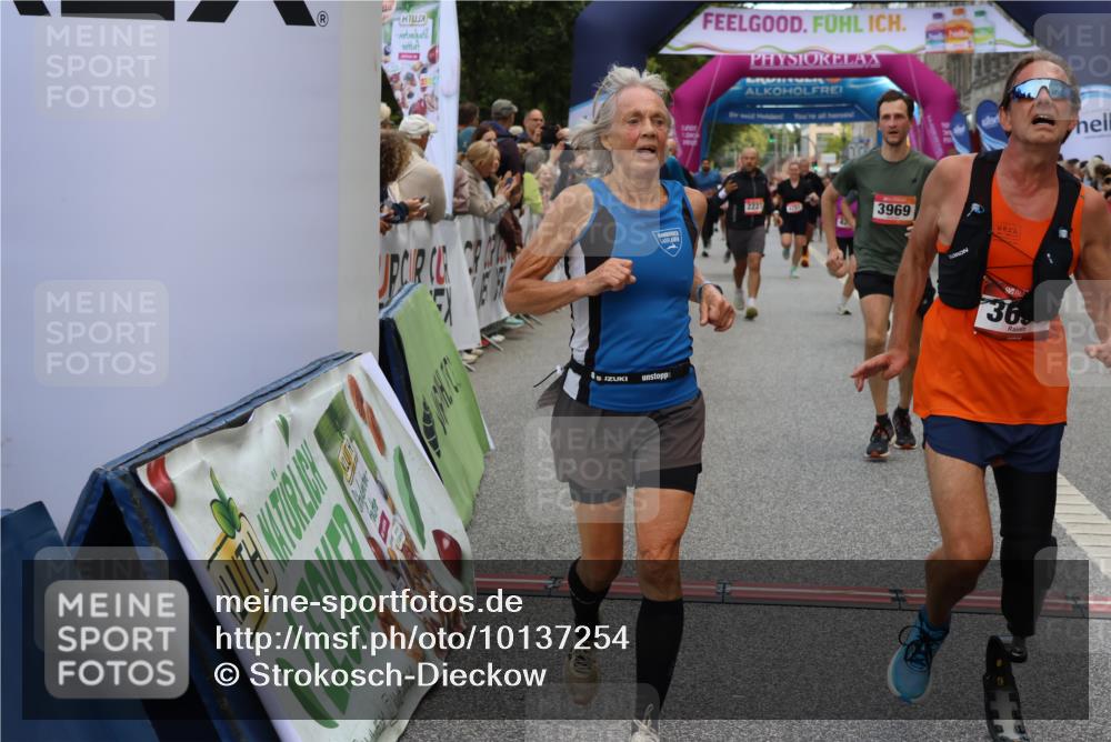 06.09.2026 - CURREX Alsterlauf Strokosch-Dieckow http://msf.ph/oto/10137254 06.09.2026 09:59:31 Ziel 2077, 2227, 2228, 2772, 3129, 3535, 3542, 3657, 3695, 3969, 4091, 4291, 4478, 5474, 5636, 5638, 5712, 5948, 6213, 6447 meine-sportfotos.de