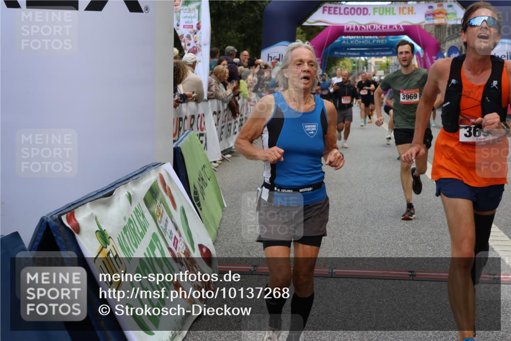 06.09.2026 - CURREX Alsterlauf Strokosch-Dieckow http://msf.ph/oto/10137268 06.09.2026 09:59:31 Ziel 2077, 2227, 2228, 2772, 3129, 3535, 3542, 3657, 3695, 3969, 4091, 4291, 4478, 5474, 5636, 5638, 5712, 5948, 6213, 6447 meine-sportfotos.de