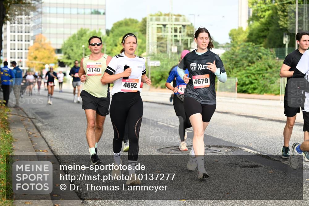 06.09.2026 - CURREX Alsterlauf Dr. Thomas Lammeyer http://msf.ph/oto/10137277 06.09.2026 10:02:47 Laufen 4140, 4140, 4692, 40, 05, 4679 meine-sportfotos.de