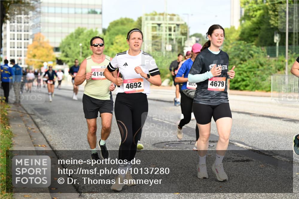 06.09.2026 - CURREX Alsterlauf Dr. Thomas Lammeyer http://msf.ph/oto/10137280 06.09.2026 10:02:47 Laufen 4140, 4140, 4692, 402, 4679 meine-sportfotos.de