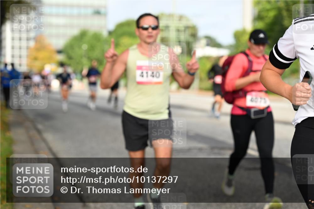 06.09.2026 - CURREX Alsterlauf Dr. Thomas Lammeyer http://msf.ph/oto/10137297 06.09.2026 10:02:49 Laufen 4140, 4075 meine-sportfotos.de