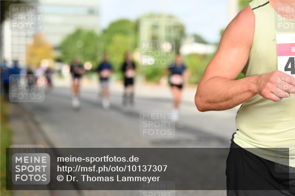 06.09.2026 - CURREX Alsterlauf Dr. Thomas Lammeyer http://msf.ph/oto/10137307 06.09.2026 10:02:50 Laufen 4 meine-sportfotos.de
