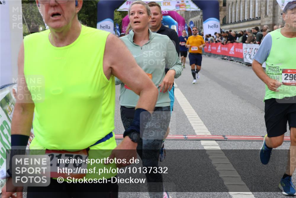 06.09.2026 - CURREX Alsterlauf Strokosch-Dieckow http://msf.ph/oto/10137332 06.09.2026 10:13:22 Ziel 2178, 2215, 2218, 2685, 2822, 2929, 2967, 2971, 3114, 3342, 3434, 3438, 3516, 4150, 5371, 5372, 6297, 6298, 6402, 8026, 8059, 8075 meine-sportfotos.de