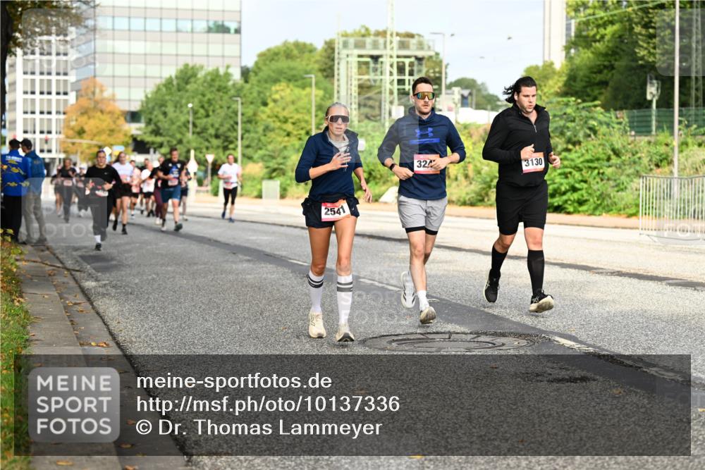 06.09.2026 - CURREX Alsterlauf Dr. Thomas Lammeyer http://msf.ph/oto/10137336 06.09.2026 10:02:54 Laufen 2541, 32, 3130 meine-sportfotos.de
