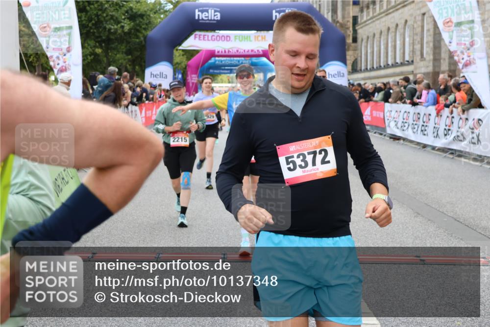 06.09.2026 - CURREX Alsterlauf Strokosch-Dieckow http://msf.ph/oto/10137348 06.09.2026 10:13:23 Ziel 2178, 2215, 2218, 2685, 2929, 2967, 2971, 3114, 3342, 3434, 3438, 3516, 3859, 4150, 5371, 5372, 6297, 6298, 6402, 8026, 8059, 8075 meine-sportfotos.de